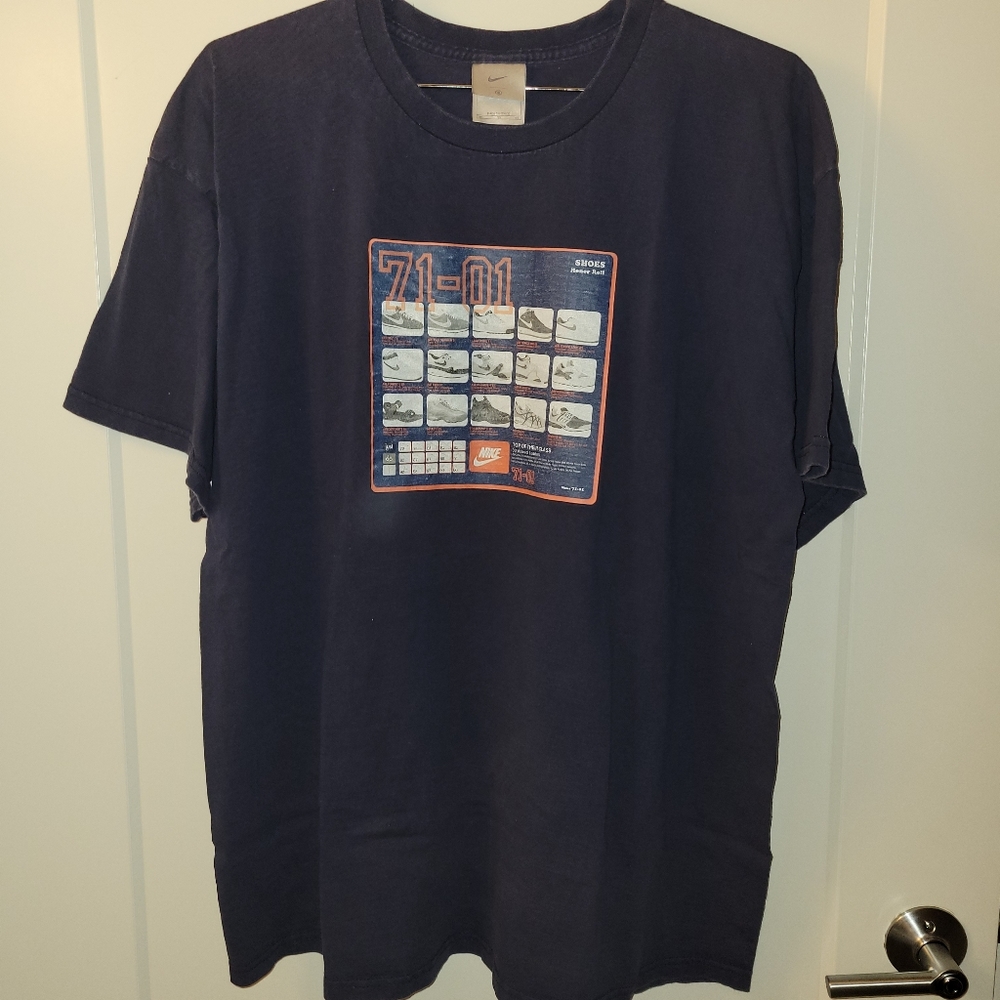 Vintage Nike Shoes Honor Roll Tee